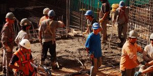 Capacitación en Seguridad Laboral en Construcción | Uso de EPP y Normativa DS 594